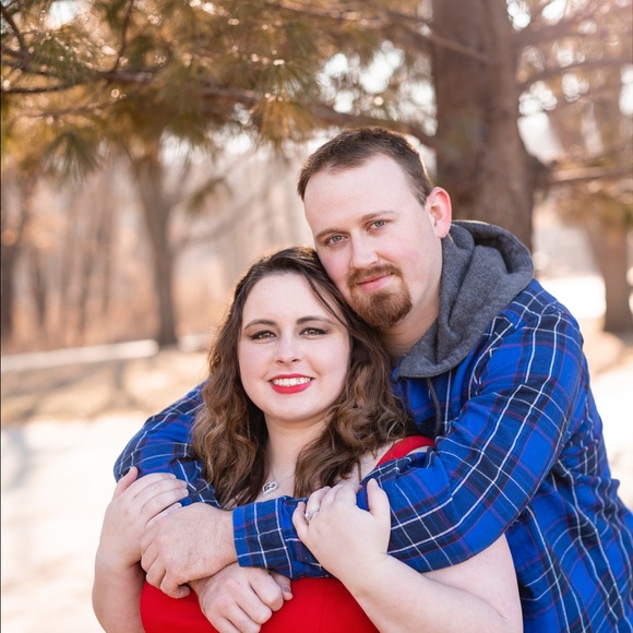 Meet your Posher, Cynthia - Picture 5 of 5